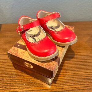 Footmates Allie Red Leather Maryjane’s in size 6